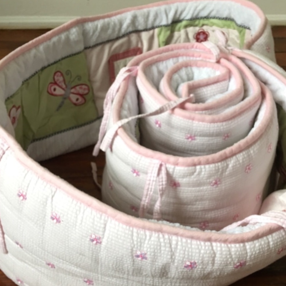 Ladybug Crib Set - Picture 3 of 4